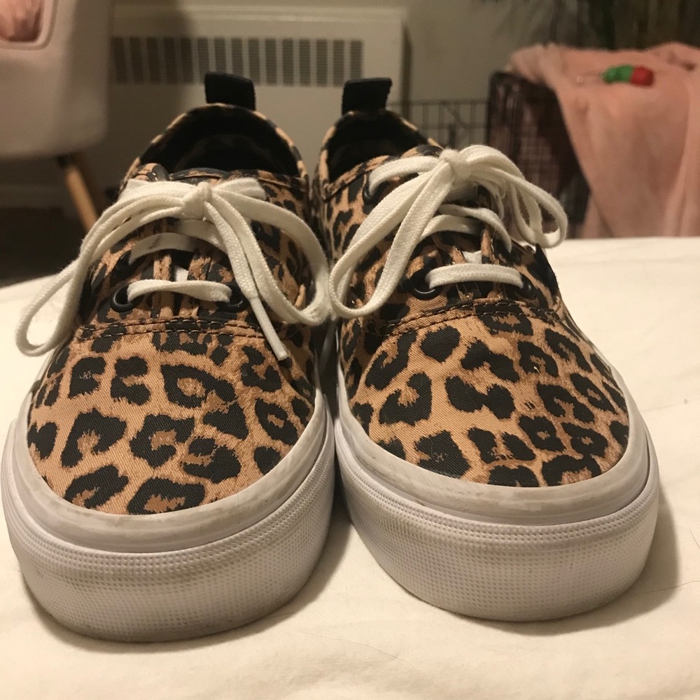 Leopard Vans! - Picture 3 of 4